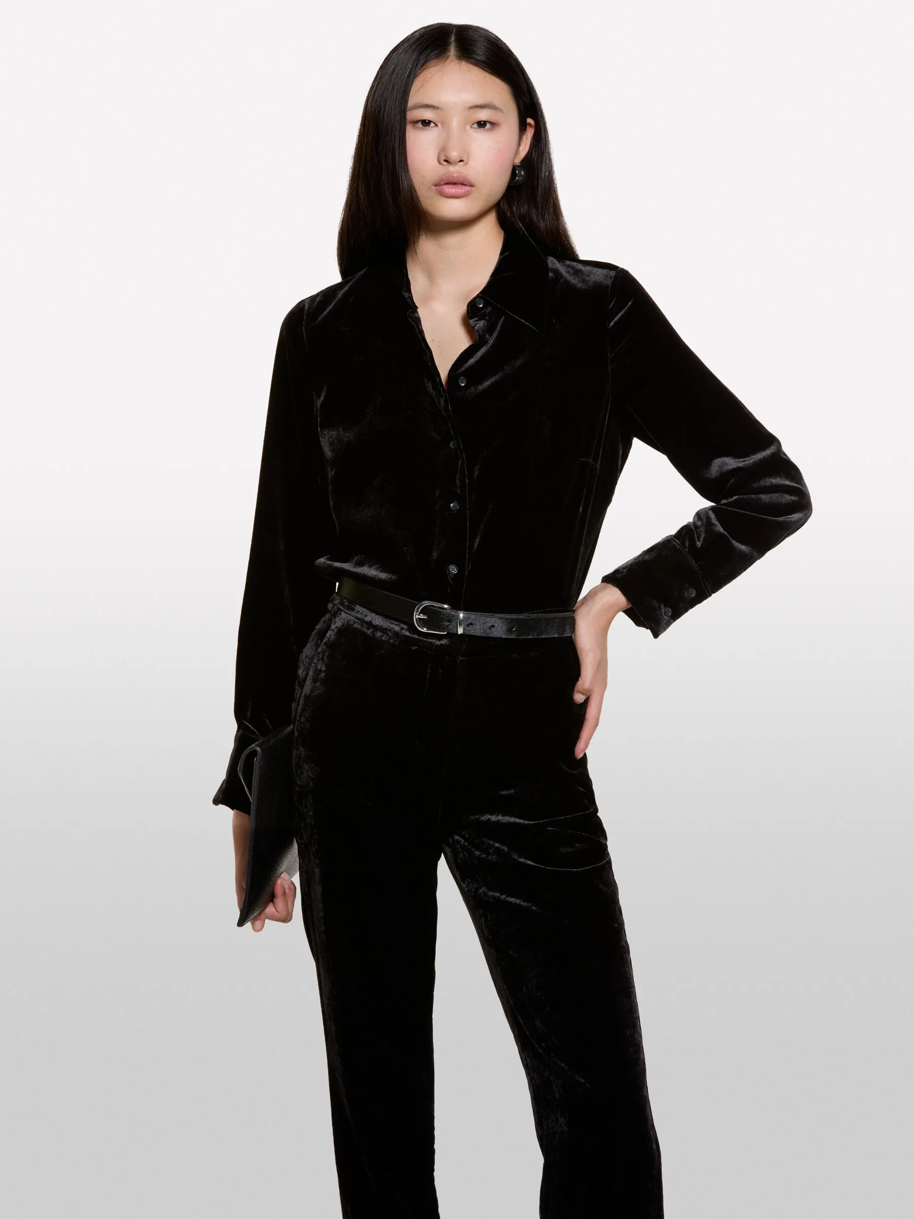 Nuovi arrivi      Camicia nera in velluto