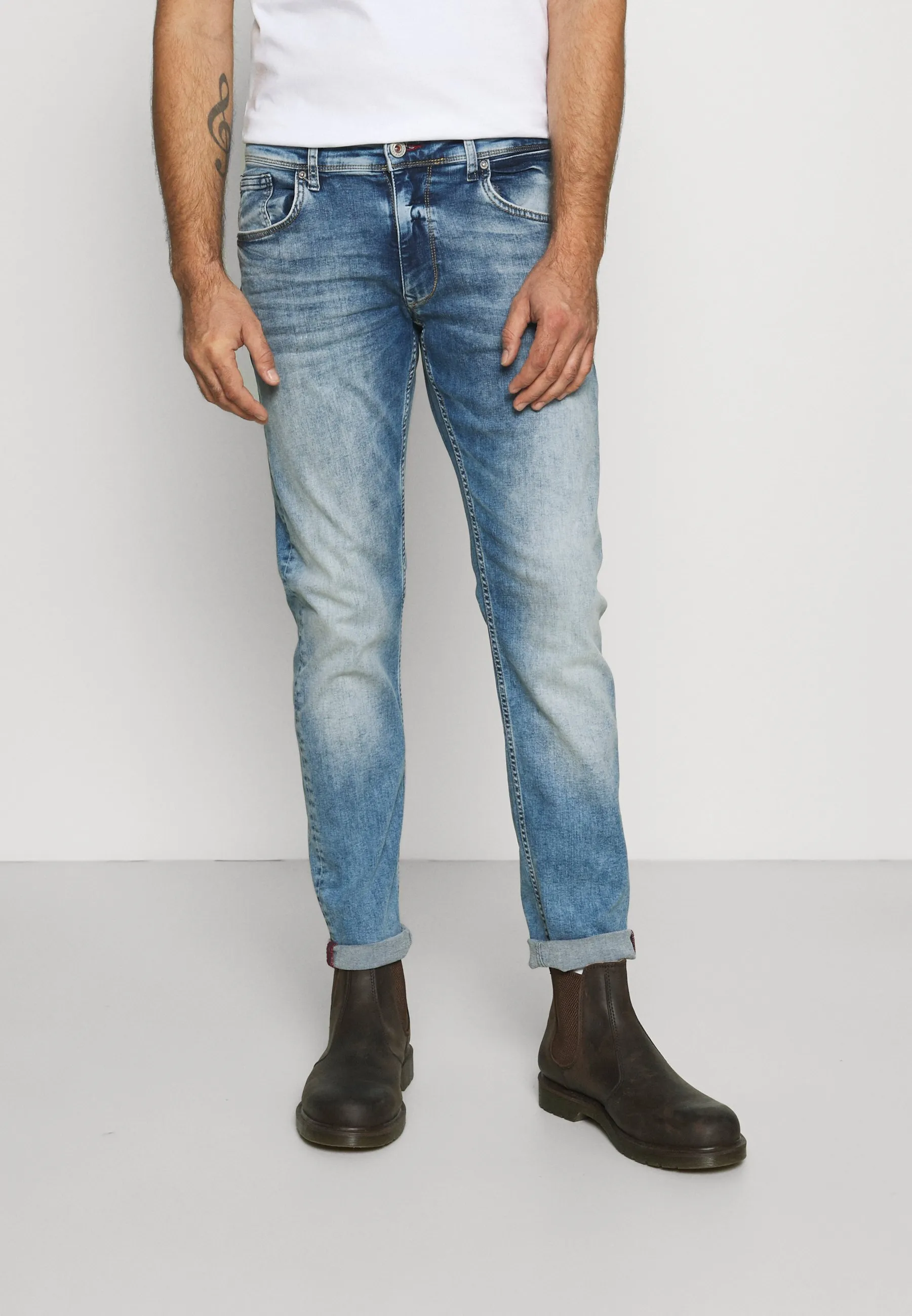 RUSSEL - Jeans a sigaretta