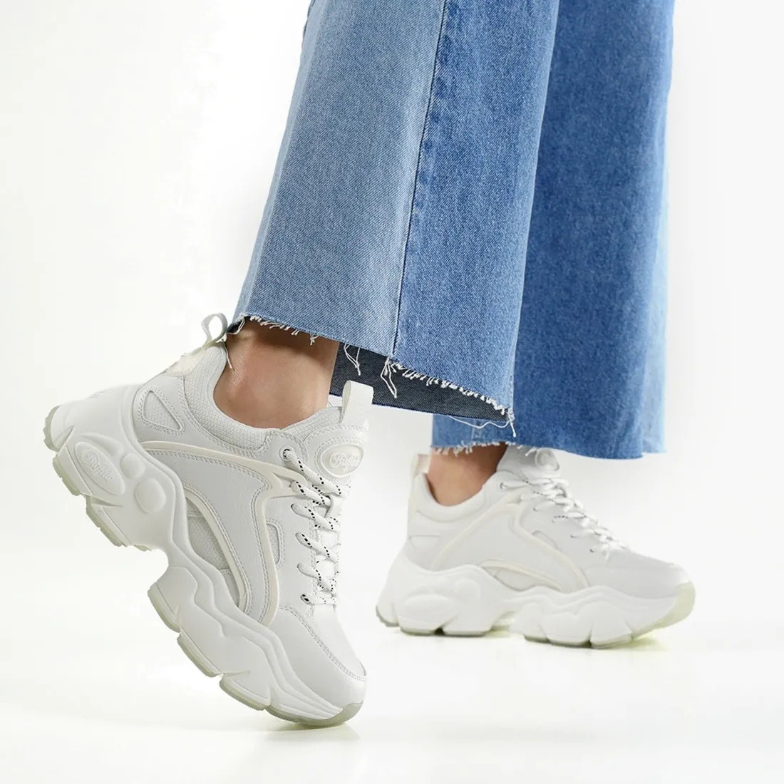Sneaker chunky vegana da donna Buffalo Binary C bianca