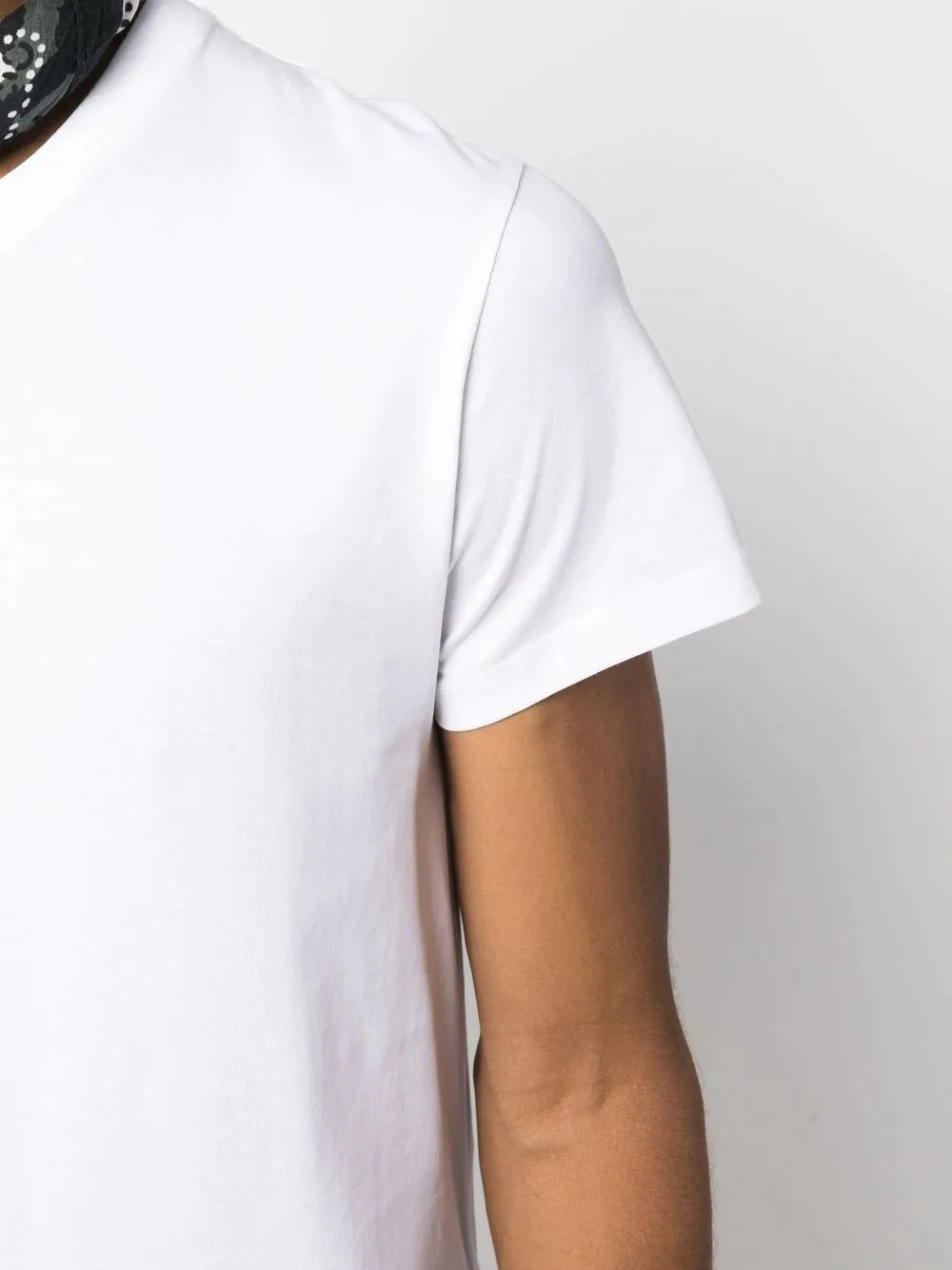 T-shirt carryover